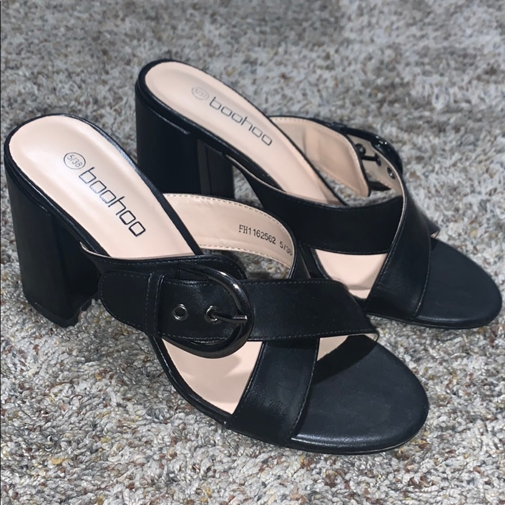 Block heel sandals